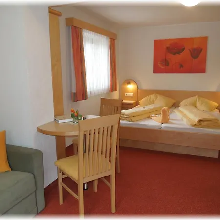 Vendégház Gaestehaus Edelweiss 3*