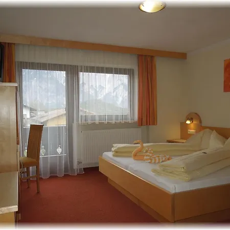 Gaestehaus Edelweiss 3*