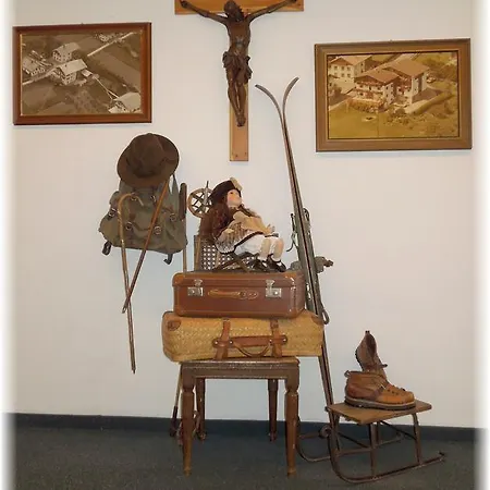 Gaestehaus Edelweiss 3*