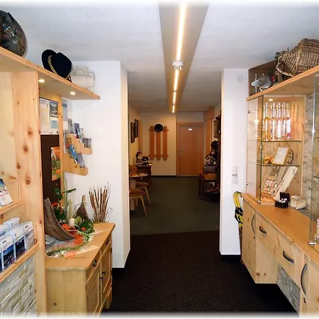 Gasthuis Gaestehaus Edelweiss 3*